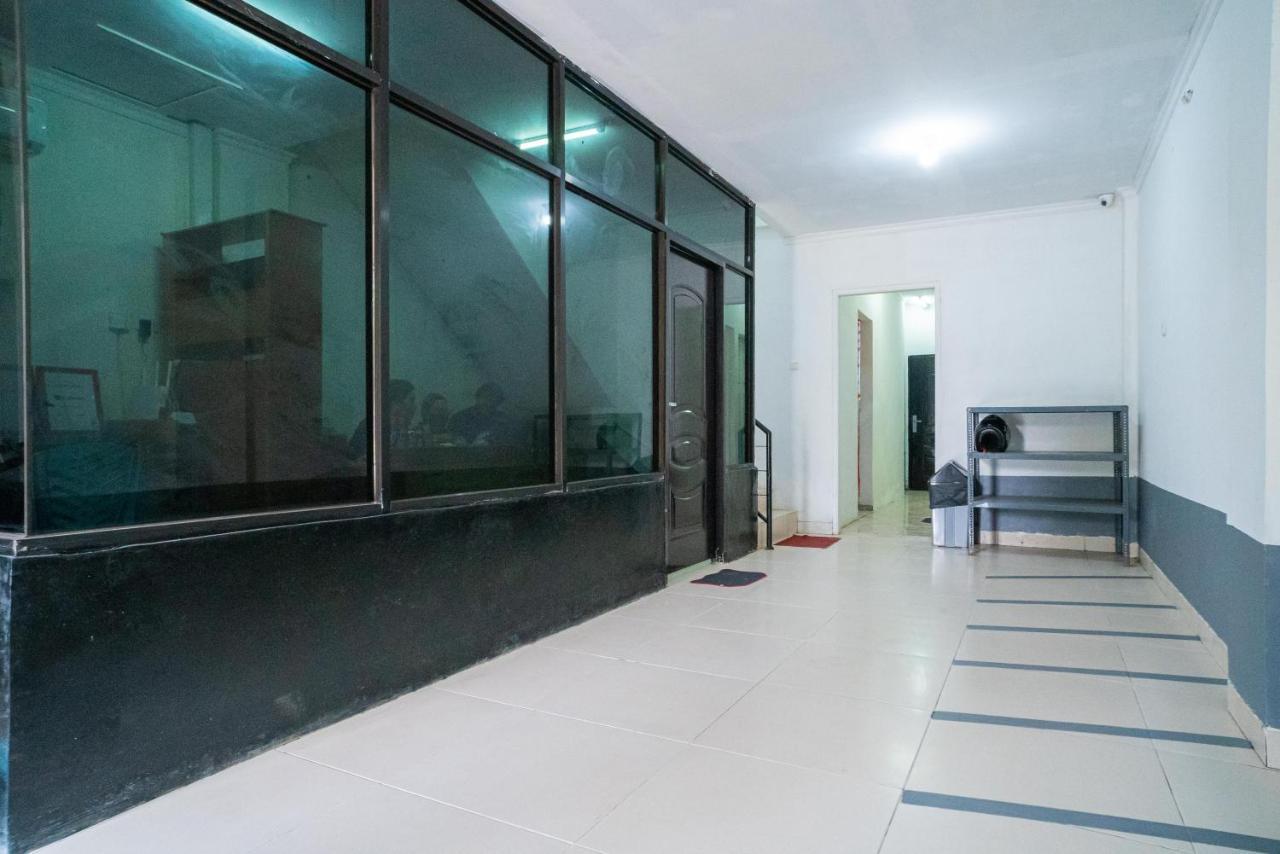 Hotel Reddoorz @ Aralia Harapan Indah Pulokendal Exterior foto