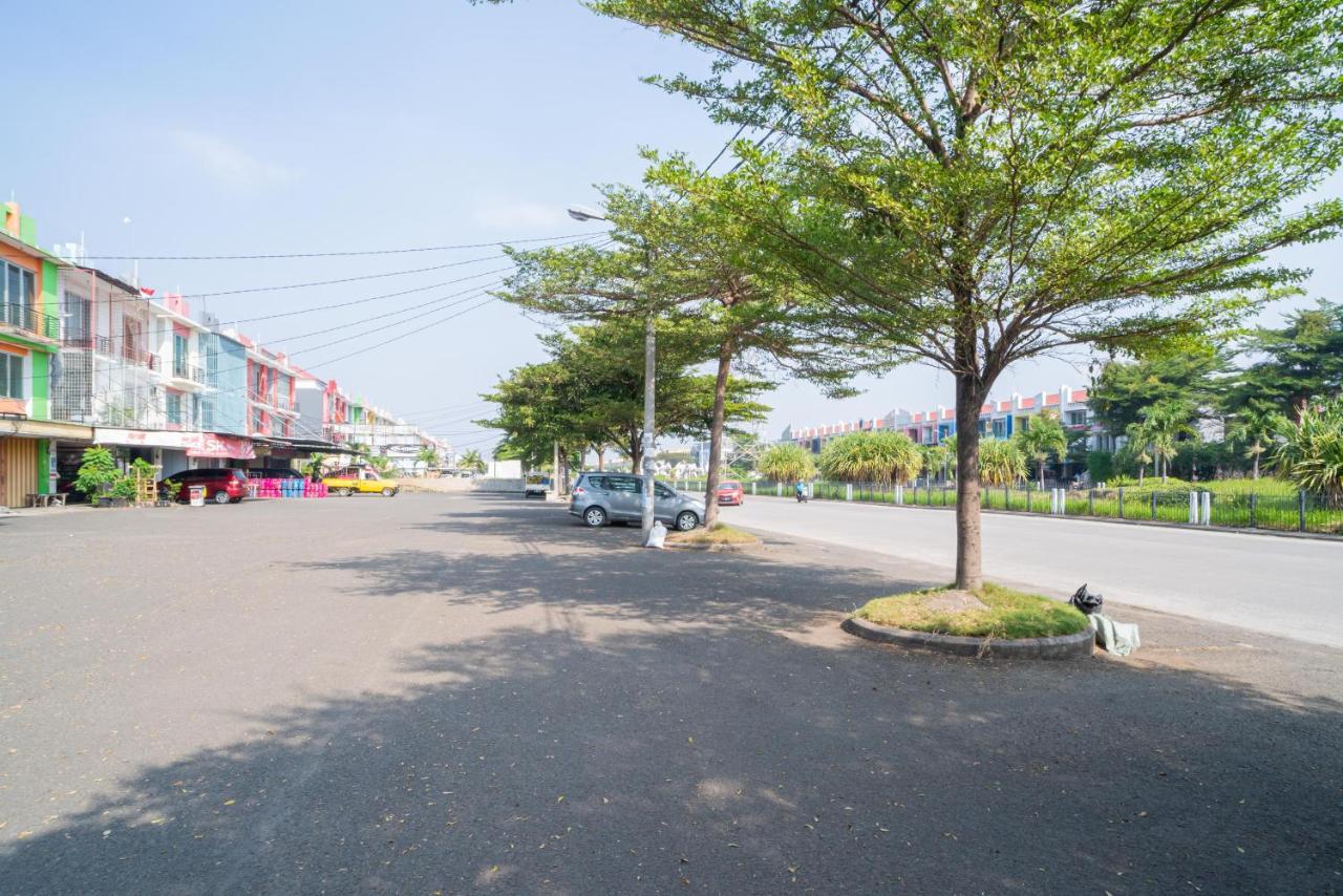 Hotel Reddoorz @ Aralia Harapan Indah Pulokendal Exterior foto